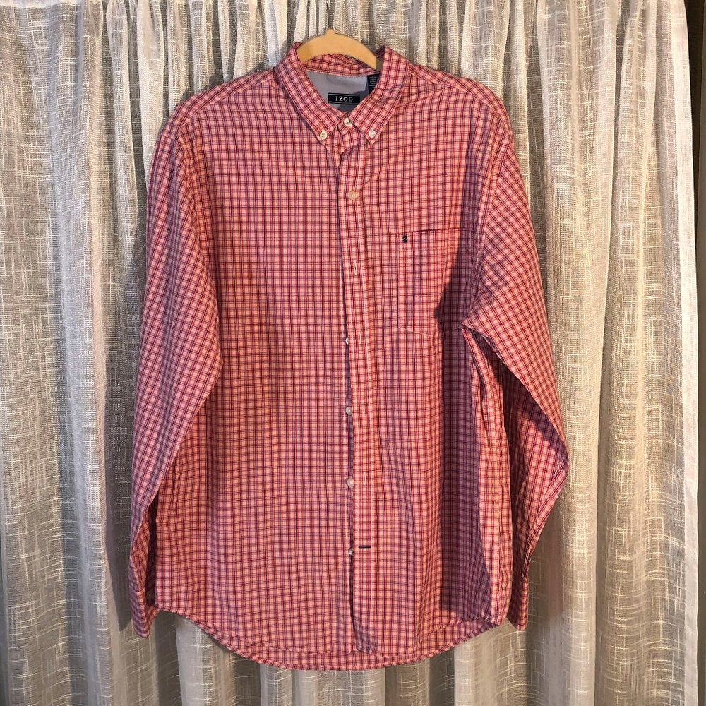 Men’s plaid Izod shirt sz M long sleeve